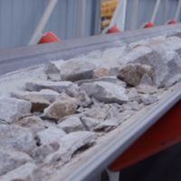 以“建養殖場平整場地”為名!非法開采石料